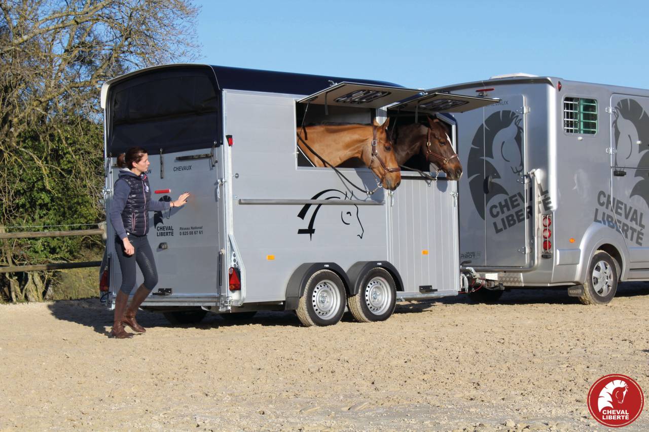 Horse trailer Cheval Liberte MAXI 2 2 Stalls 2024 New