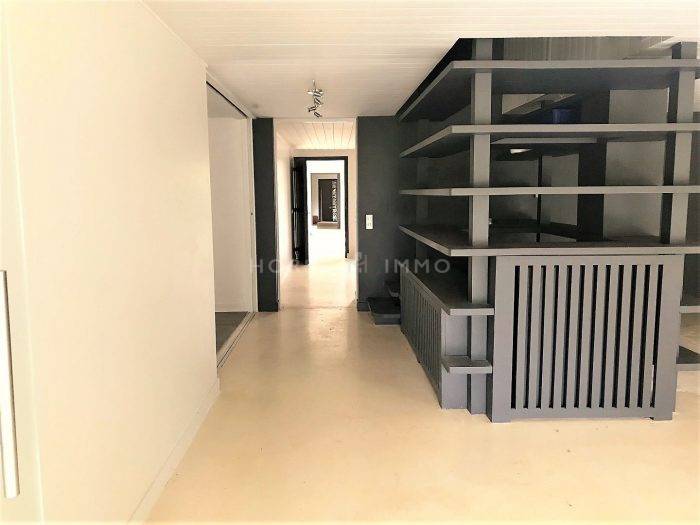 Equestrian property  Paris