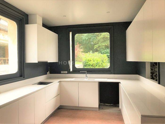 Equestrian property  Paris