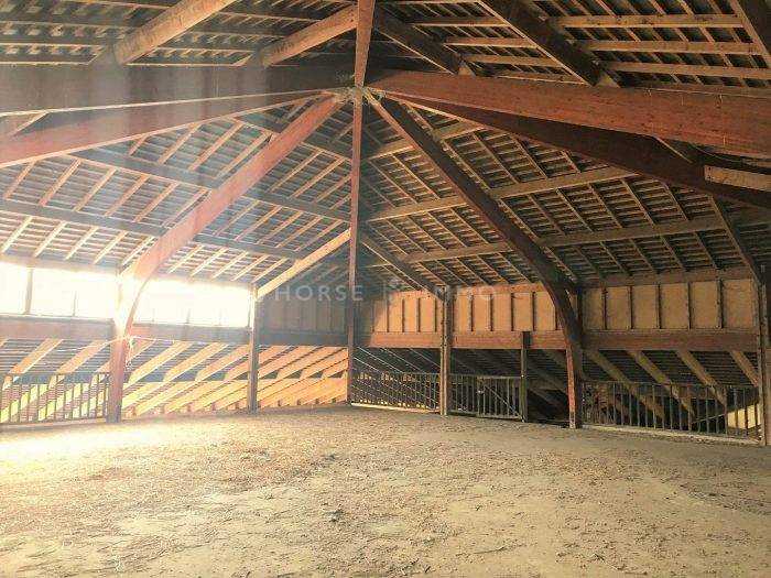 Equestrian property  Paris