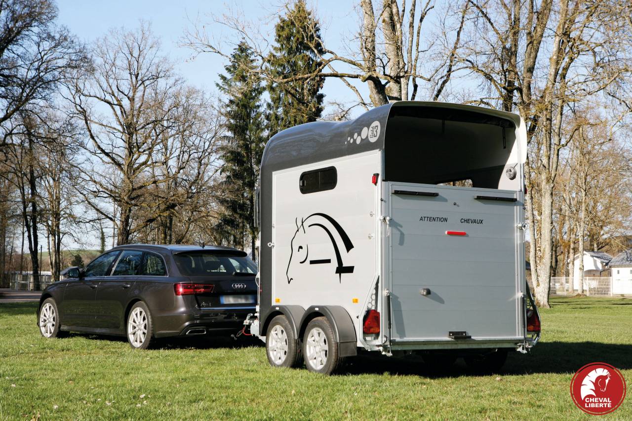 Horse trailer Cheval Liberte Gold 3 2 Stalls 2024 New