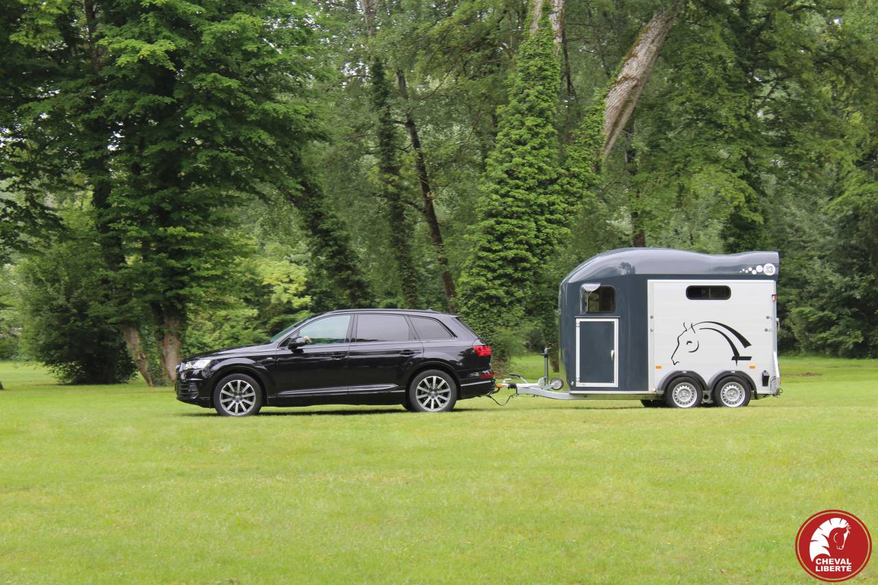 Horse trailer Cheval Liberte Gold 3 2 Stalls 2024 New