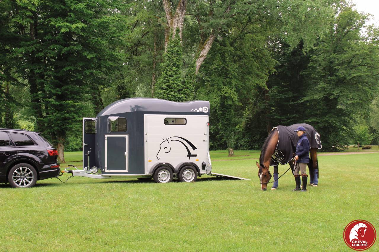 Horse trailer Cheval Liberte Gold 3 2 Stalls 2024 New