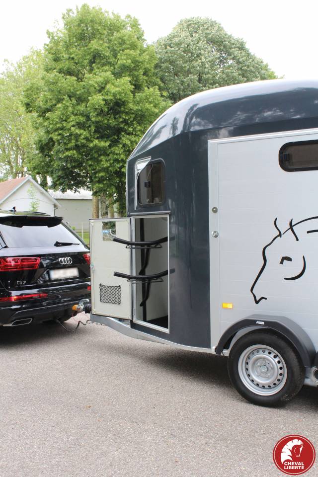 Horse trailer Cheval Liberte Gold 3 2 Stalls 2024 New