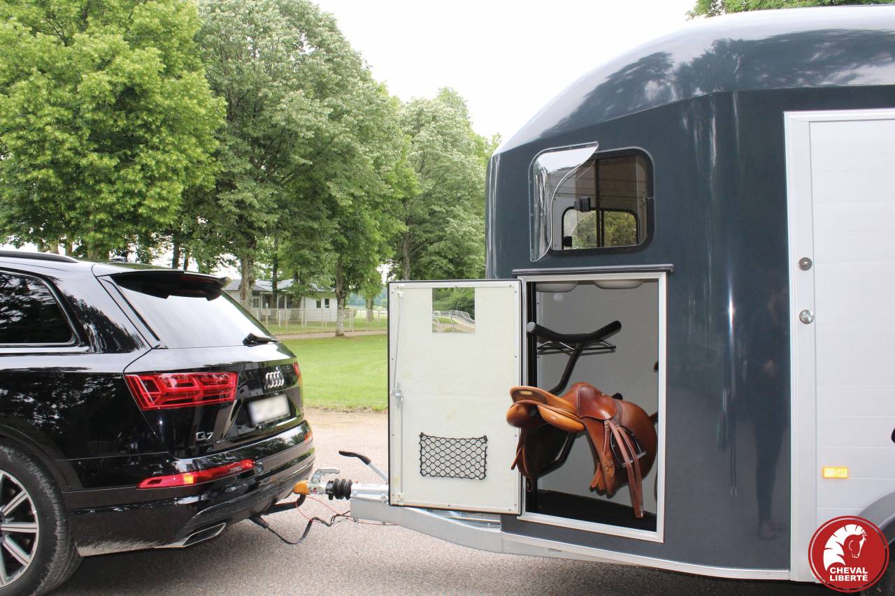 Horse trailer Cheval Liberte Gold 3 2 Stalls 2024 New