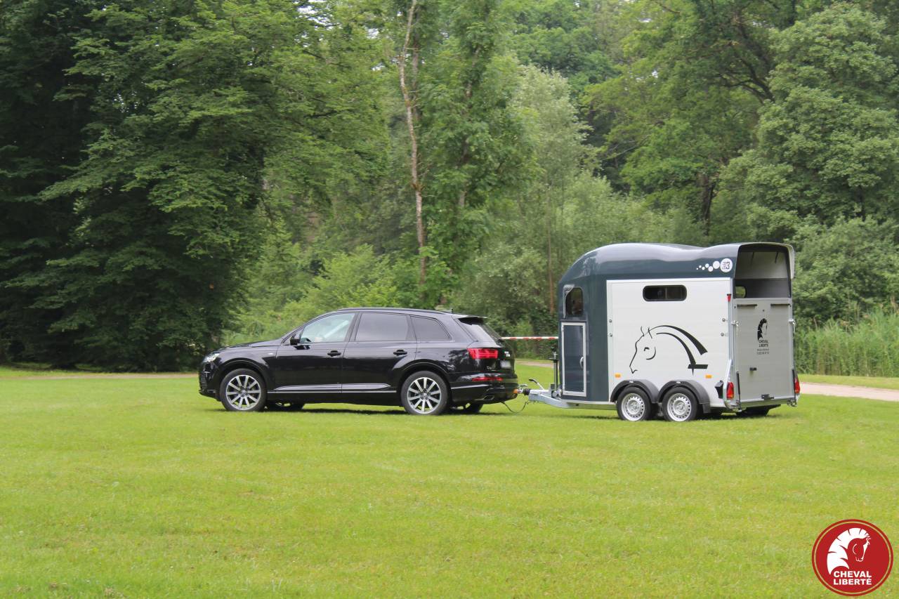 Horse trailer Cheval Liberte Gold 3 2 Stalls 2024 New