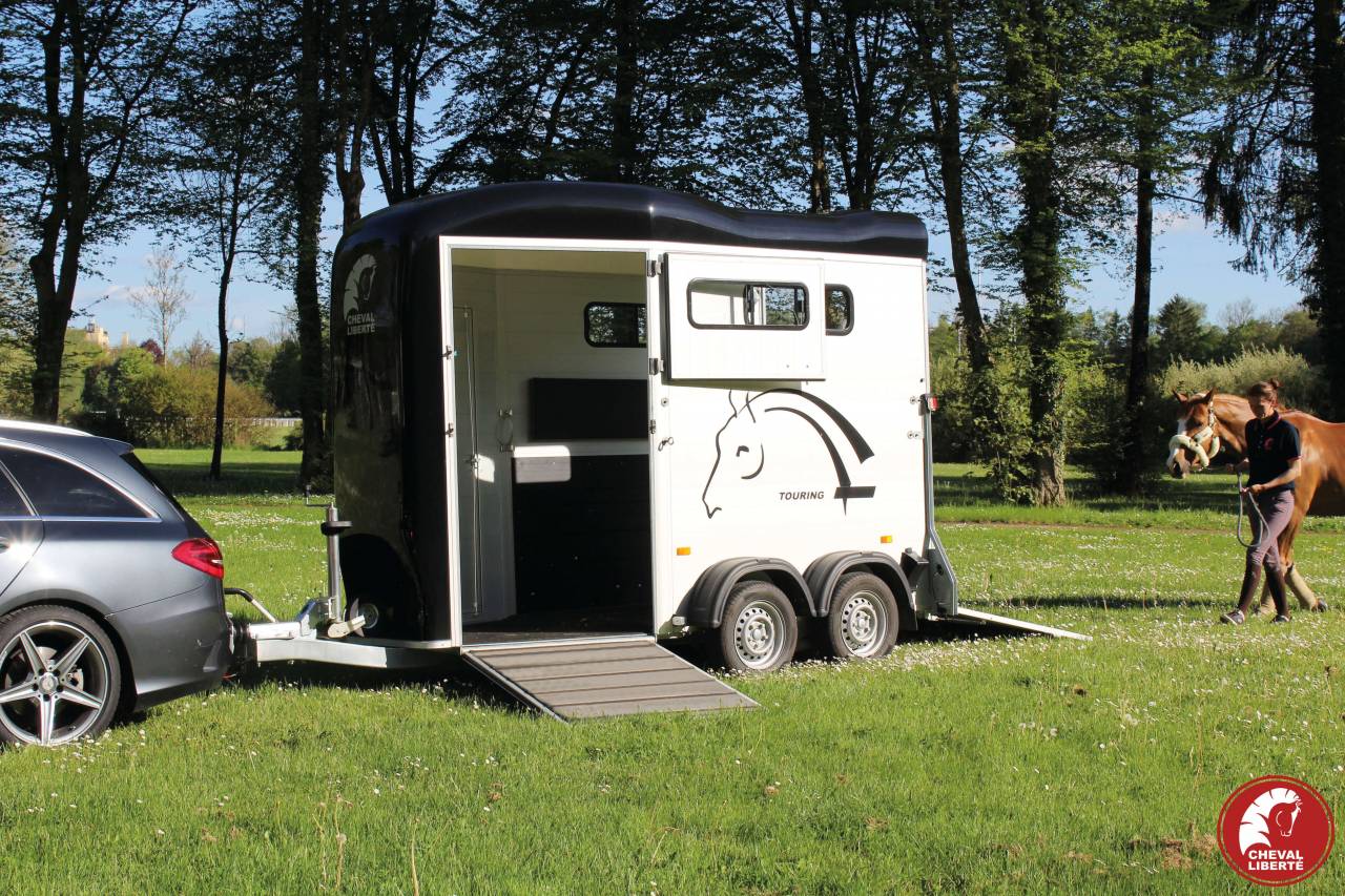 Horse trailer Cheval Liberte Touring one 1,5 Stalls 2024 New