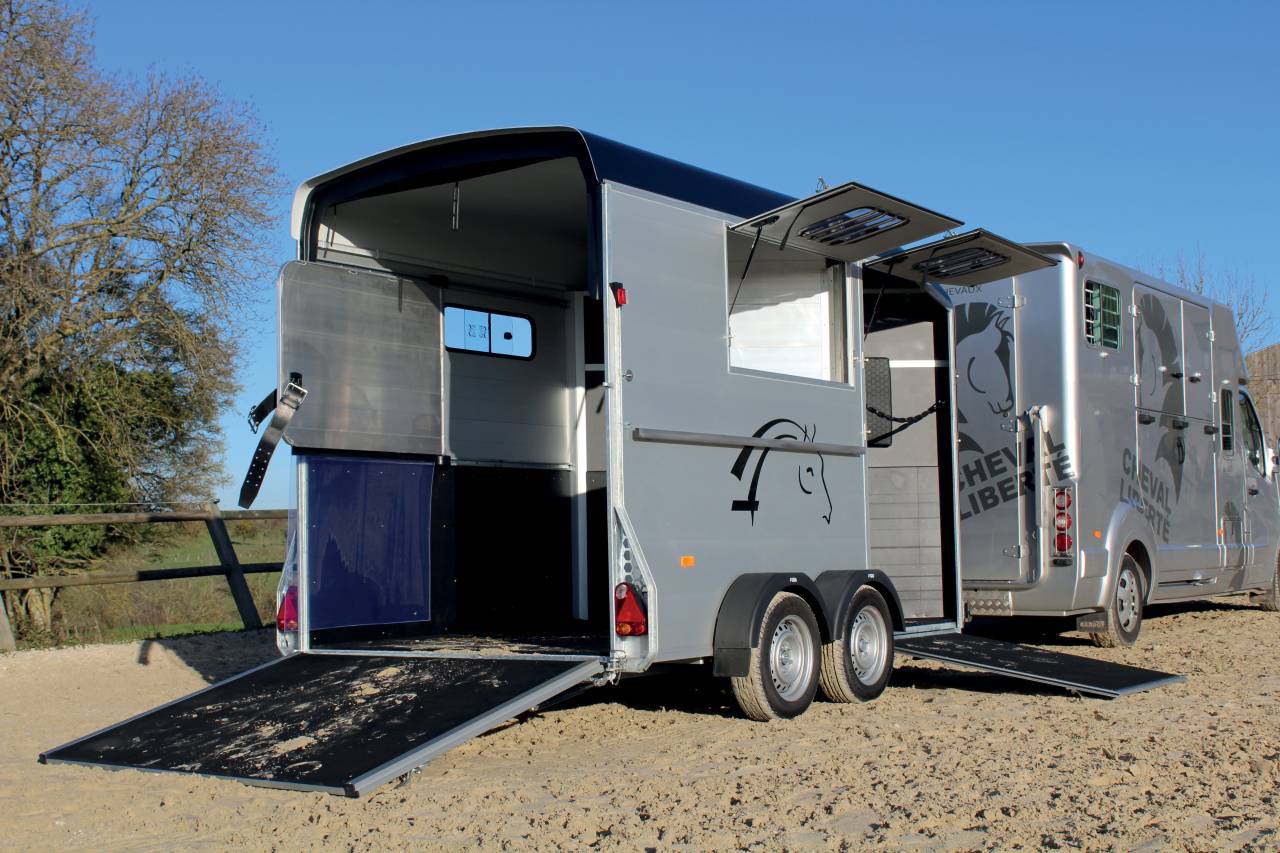 Horse trailer Cheval Liberte DUOMAX 2 Stalls 2025 New