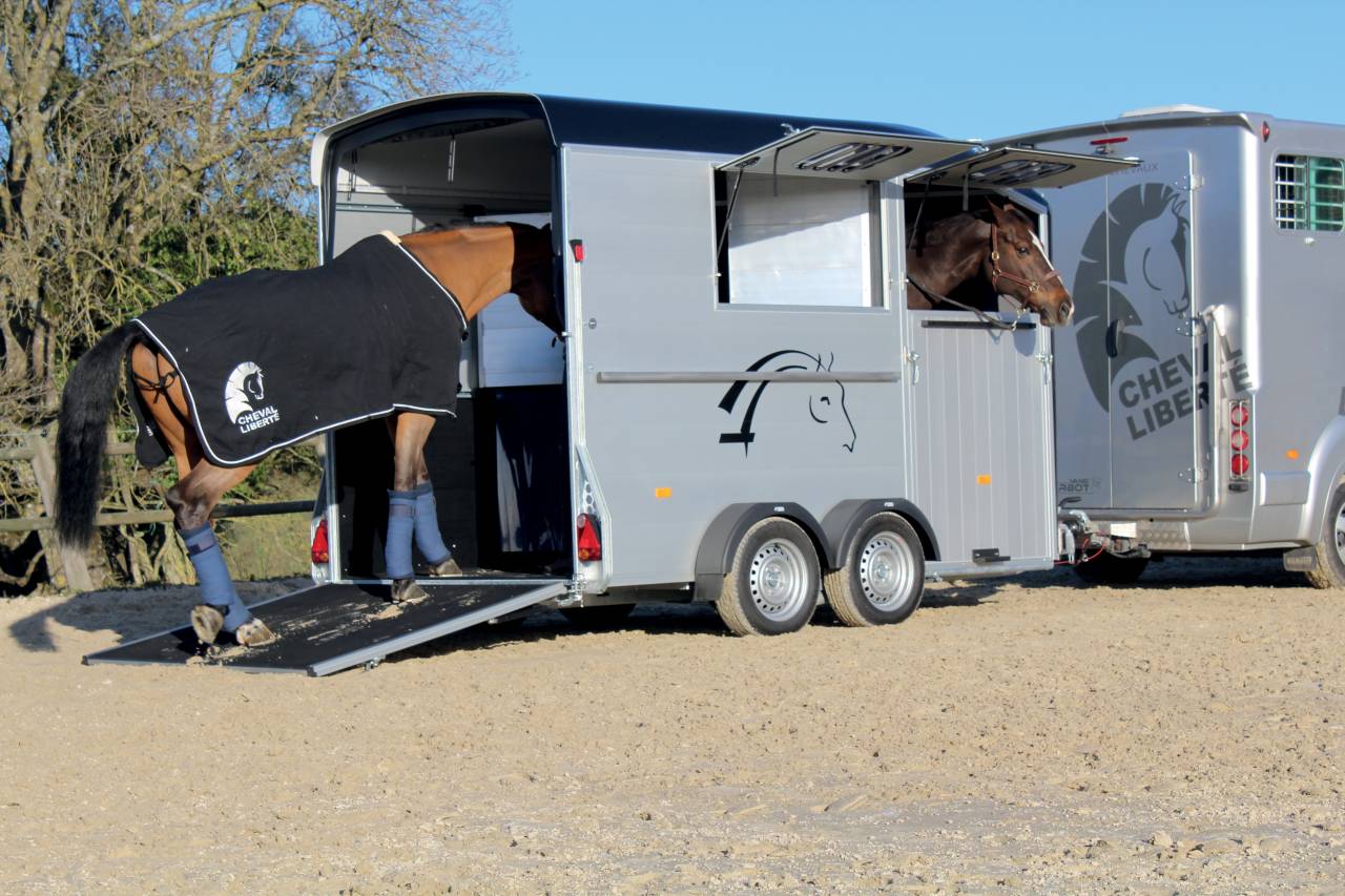 Horse trailer Cheval Liberte DUOMAX 2 Stalls 2025 New