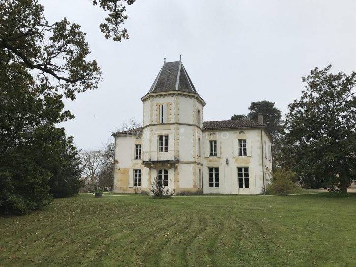 Luxurious equestrian property  Dordogne