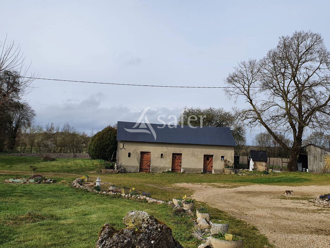 Poultry farm  Sarthe