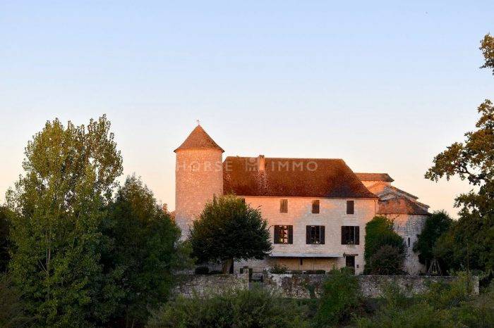 Luxurious equestrian property  Dordogne