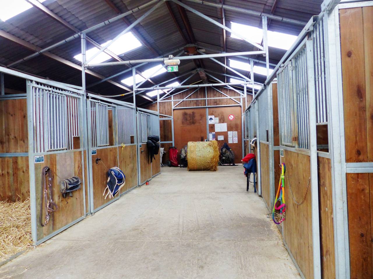 Livery yard  Seine-et-Marne