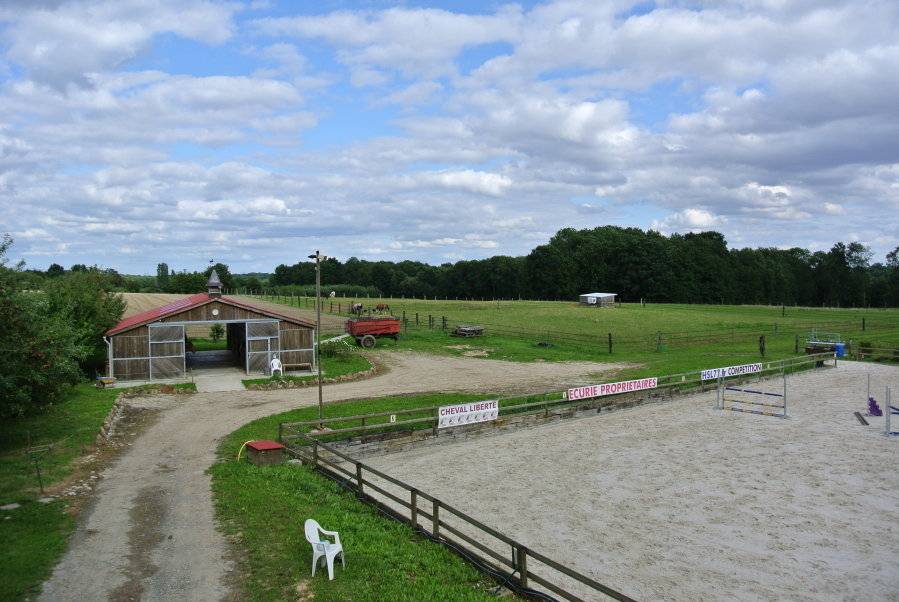 Livery yard  Seine-et-Marne
