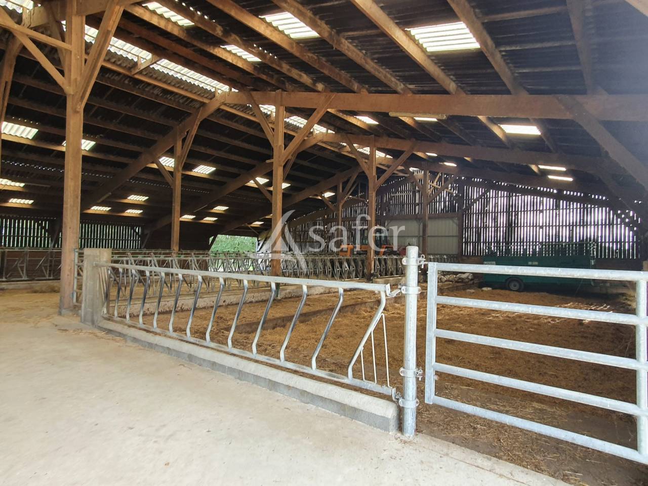 Poultry farm  Sarthe