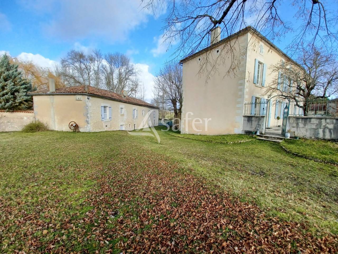 Other country property  Charente