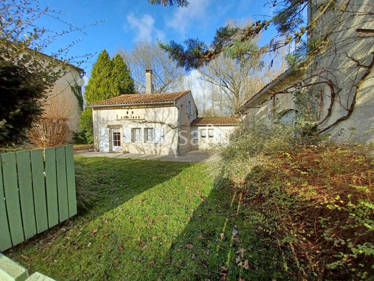 Other country property  Charente