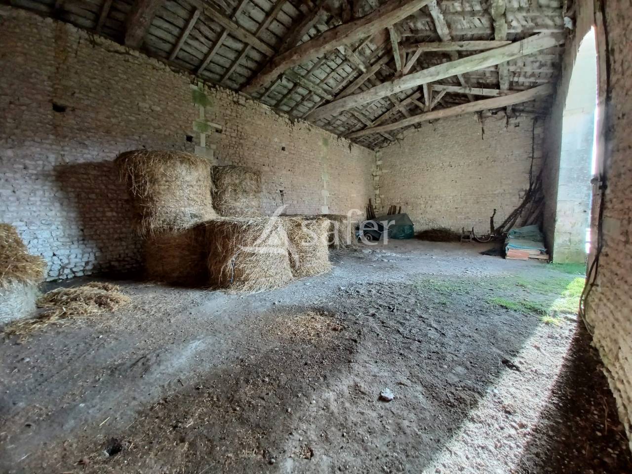 Other country property  Charente