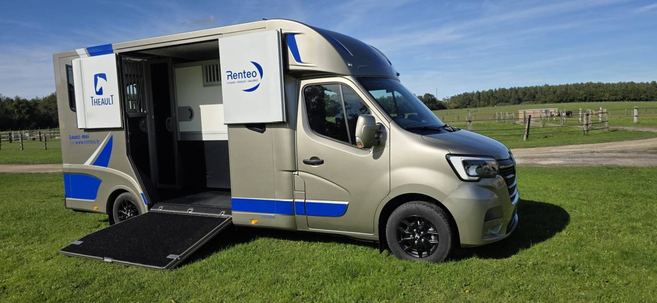 Horsebox HGV Theault Proteo Switch 2025 Used