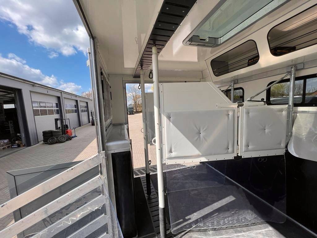 Horsebox NON-HGV Autre marque FUSO  0 New