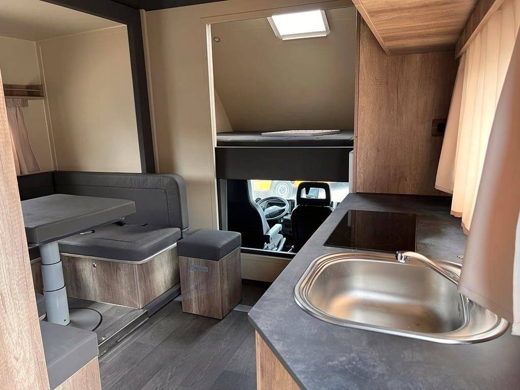 Horsebox NON-HGV Autre marque FUSO  0 New