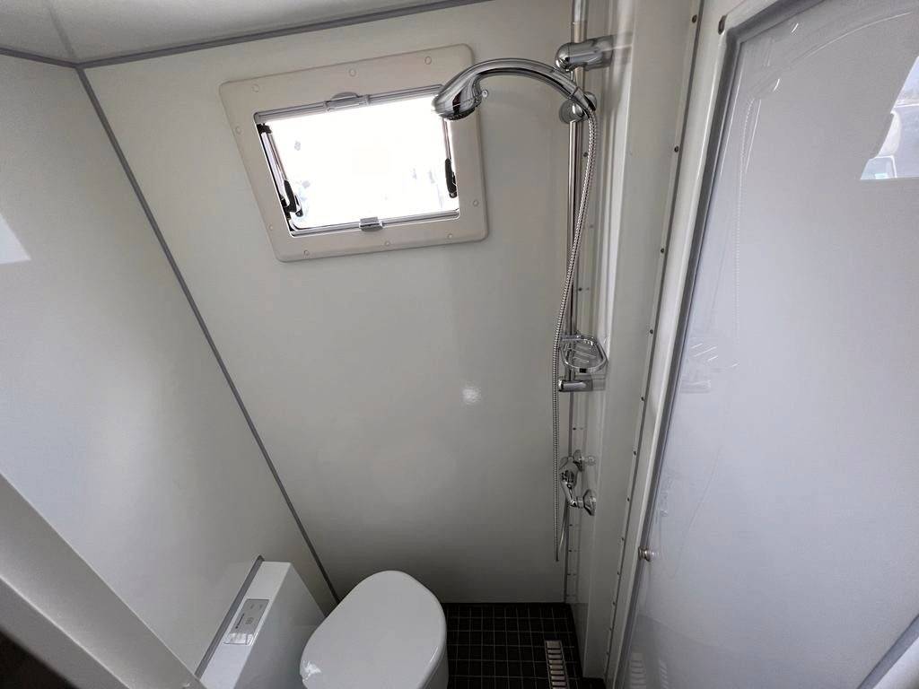 Horsebox NON-HGV Autre marque FUSO  0 New