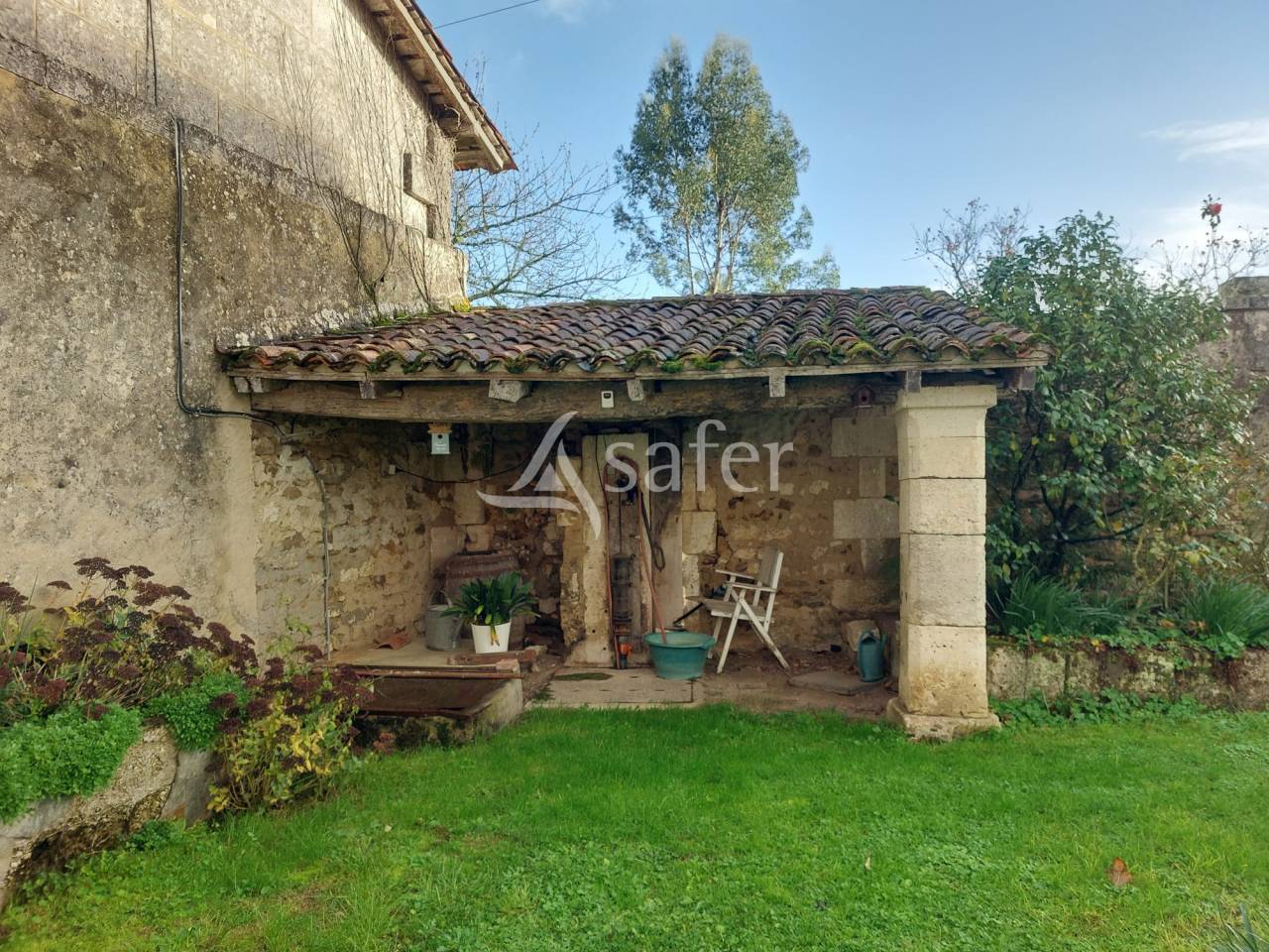 Fruit farm  Dordogne