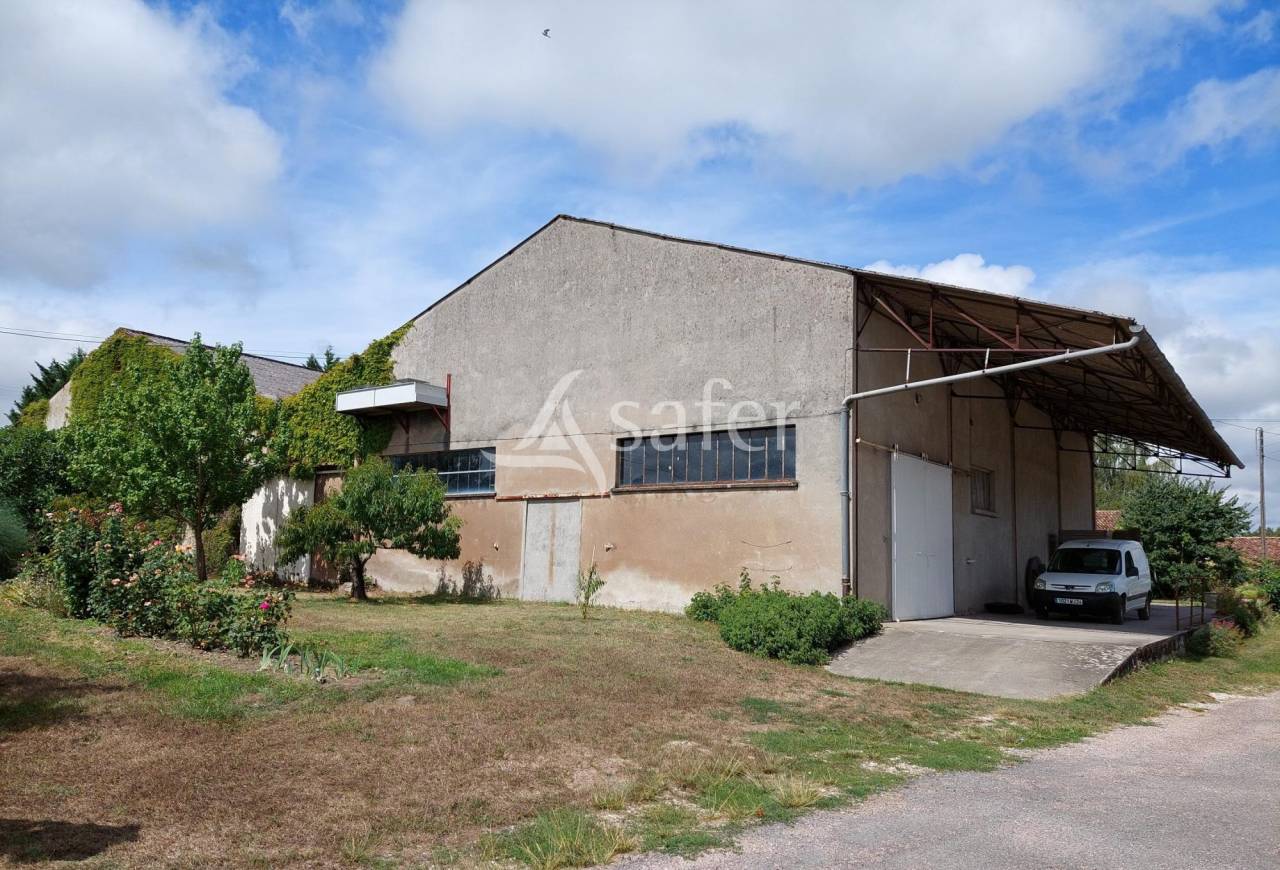 Fruit farm  Dordogne