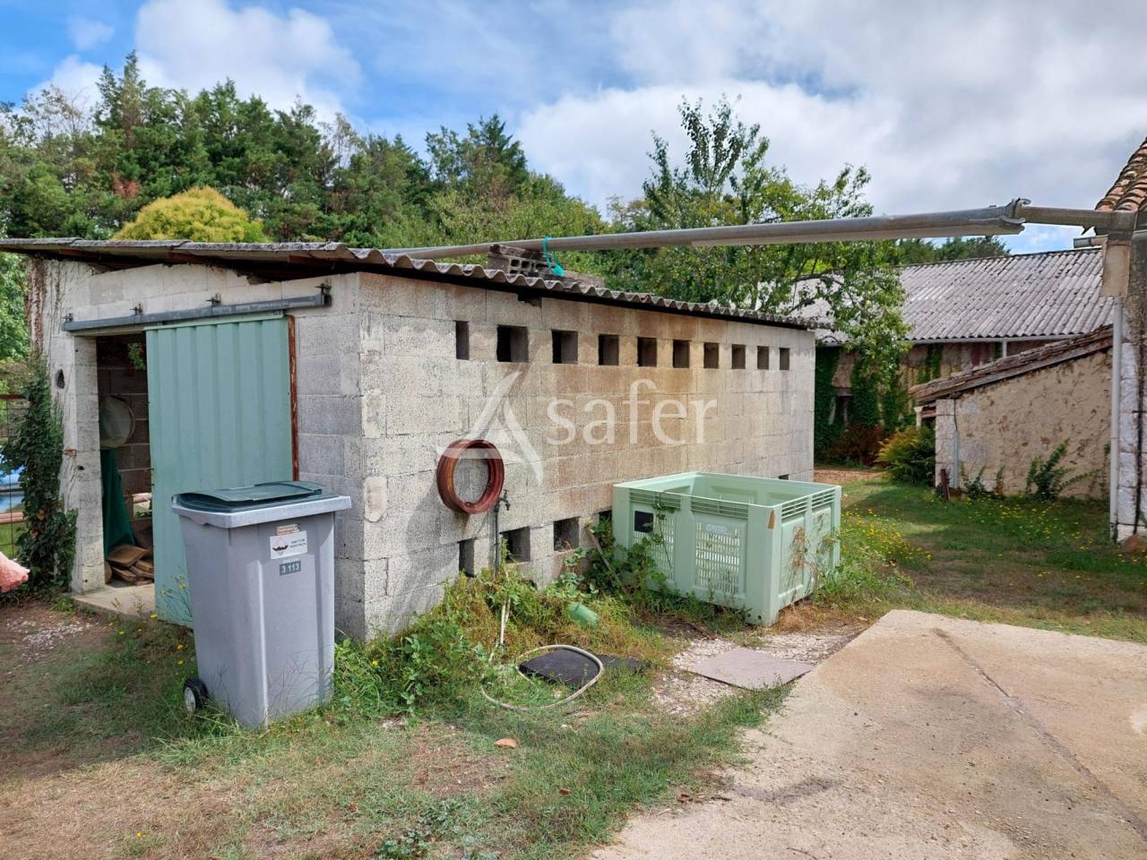 Fruit farm  Dordogne