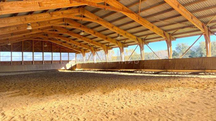 Equestrian property  Gard