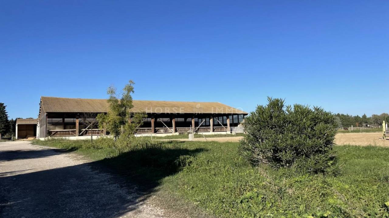 Equestrian property  Gard