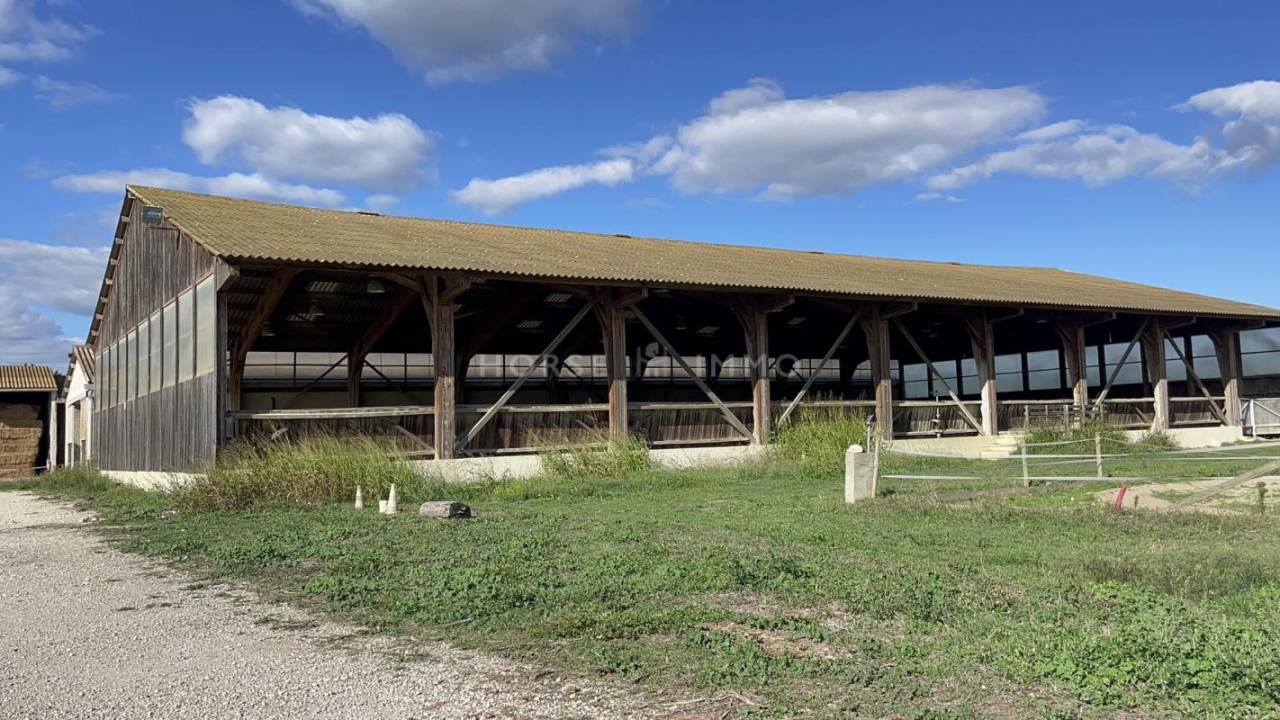 Equestrian property  Gard