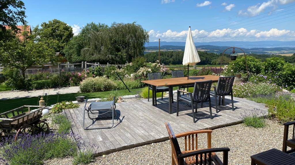 Equestrian farm  Vaud