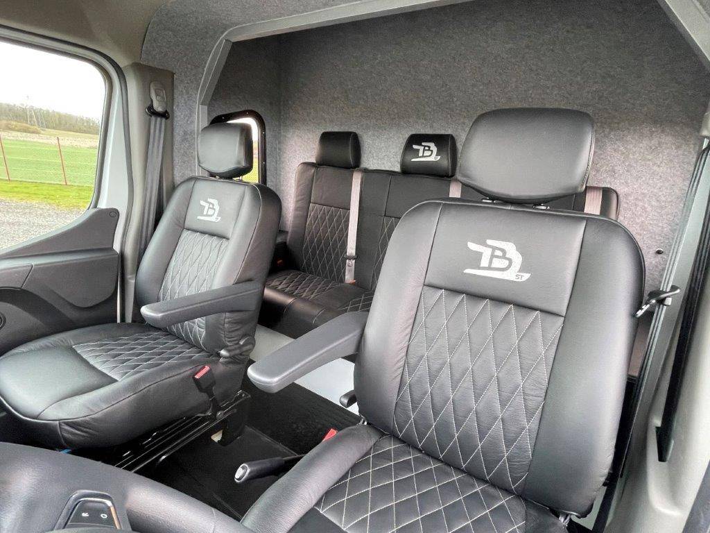 Horsebox HGV Renault Master 2023 New