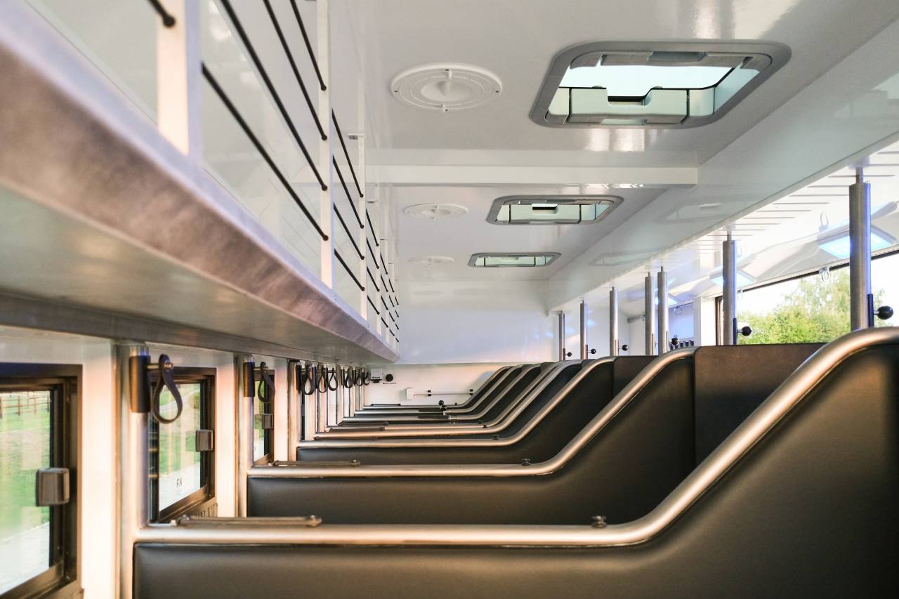 Horsebox NON-HGV Krismar Professionnelle / Exclusive 2023 New