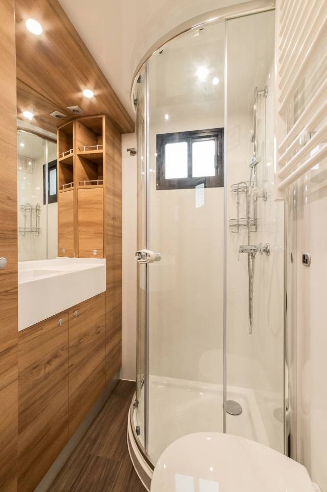 Horsebox NON-HGV Krismar Professionnelle / Exclusive 2023 New