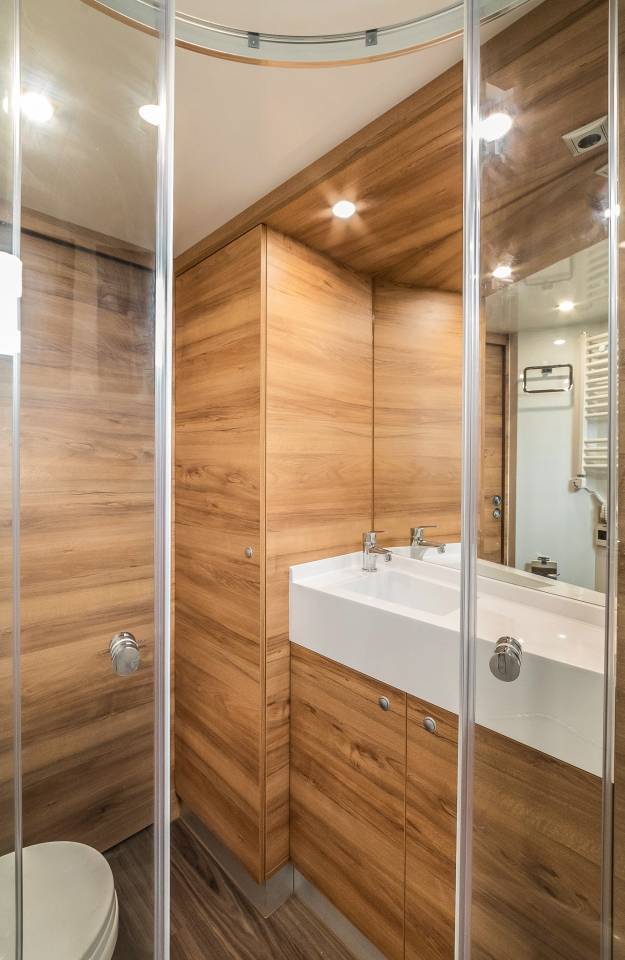 Horsebox NON-HGV Krismar Professionnelle / Exclusive 2023 New