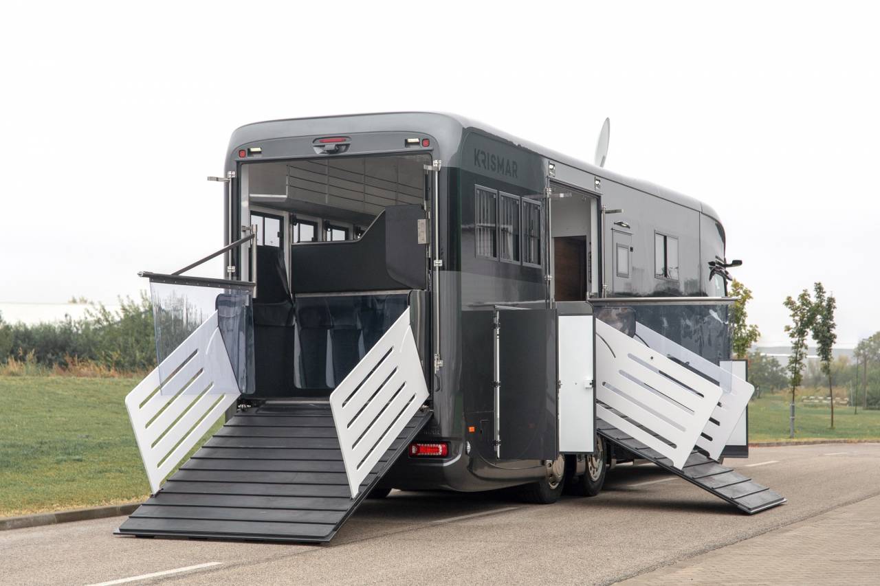 Horsebox NON-HGV Krismar Professionnelle / Exclusive 2023 New