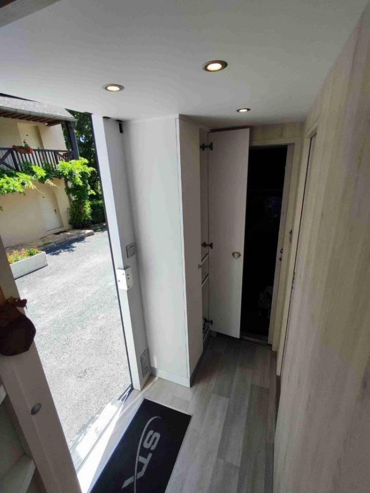 Horsebox NON-HGV STX MERCEDES 2018 Used