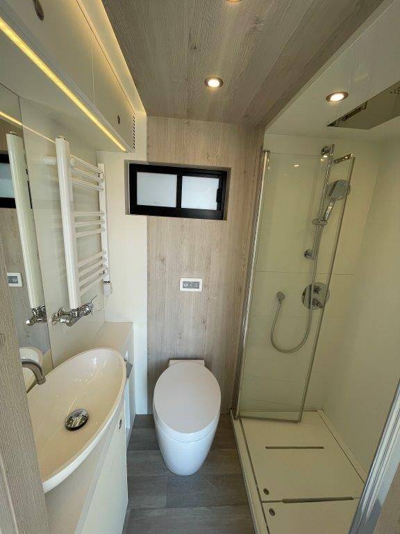 Horsebox NON-HGV STX MERCEDES 2018 Used