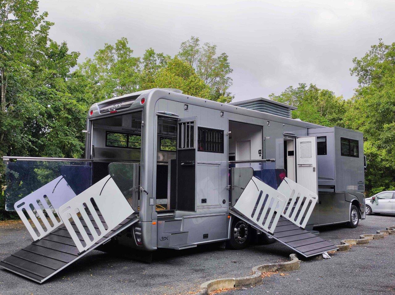 Horsebox NON-HGV STX MERCEDES 2018 Used