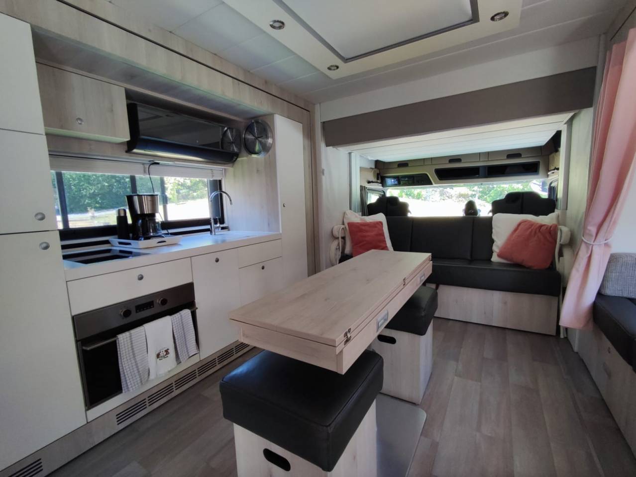 Horsebox NON-HGV STX MERCEDES 2018 Used