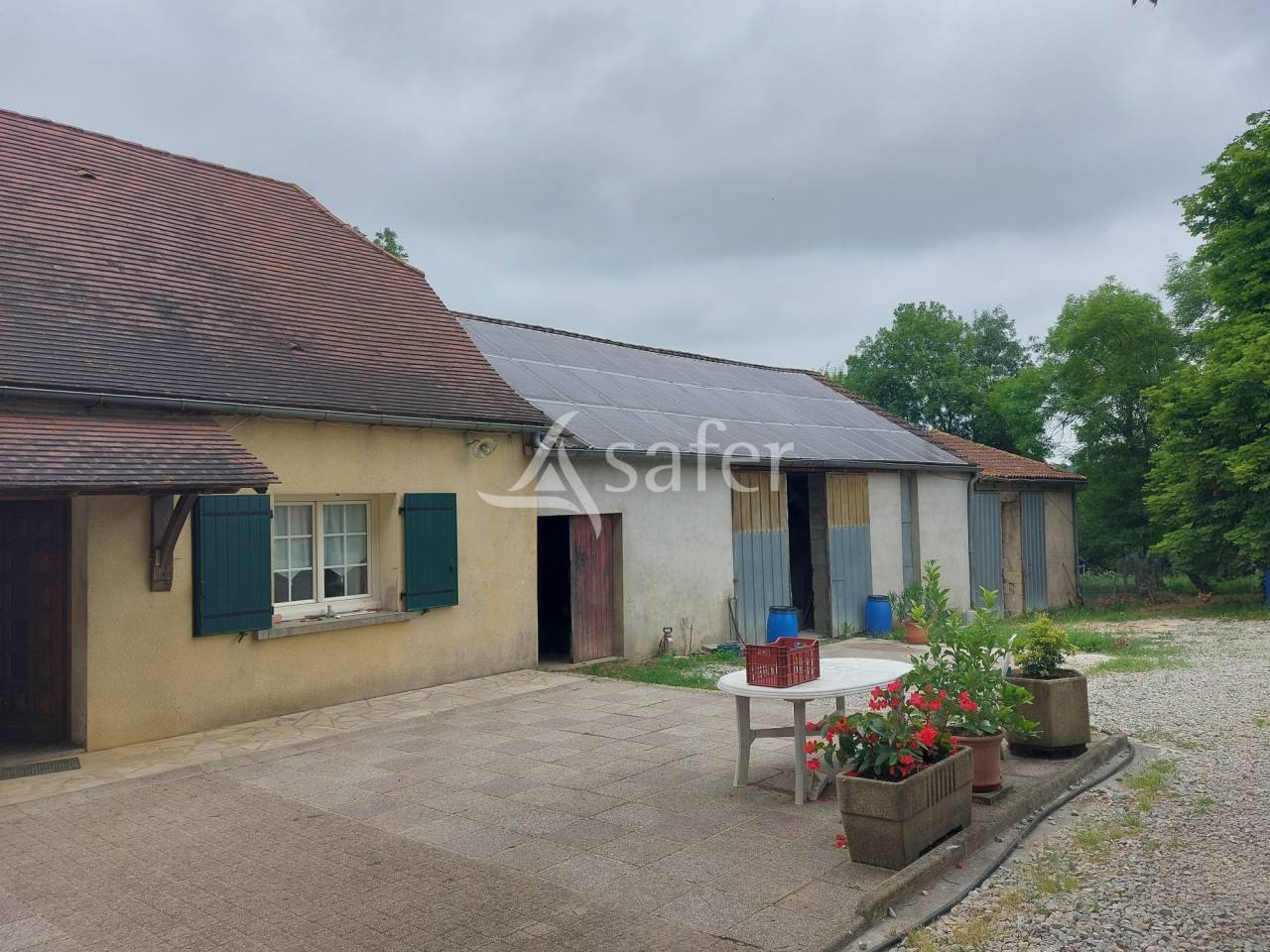Dairy farm  Dordogne