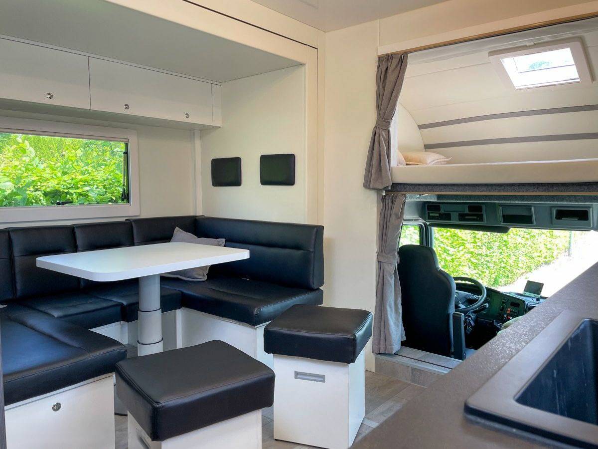 Horsebox NON-HGV Mercedes MERCEDES-BENZ 0 Used