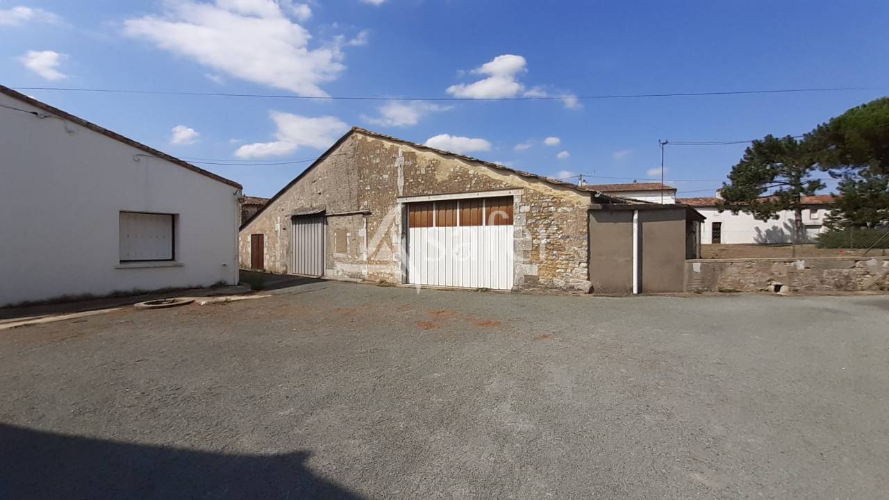 Other agricultural property  Charente-Maritime