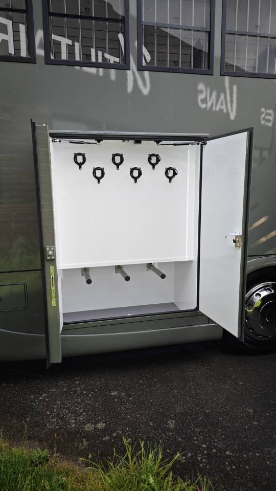 Horsebox NON-HGV Mercedes Classicspace 2640 2024 New