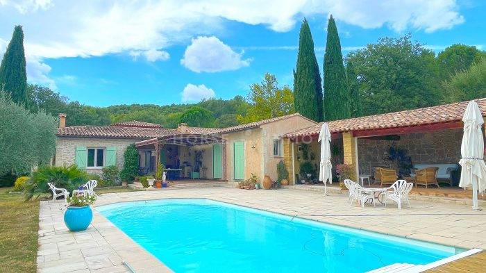 Luxurious equestrian property  Var