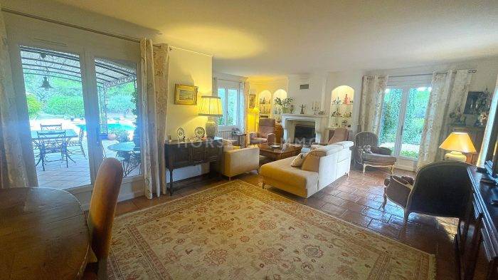 Luxurious equestrian property  Var