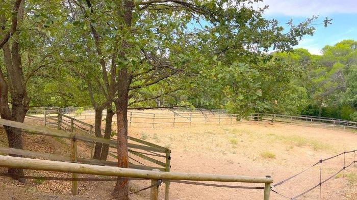 Luxurious equestrian property  Var