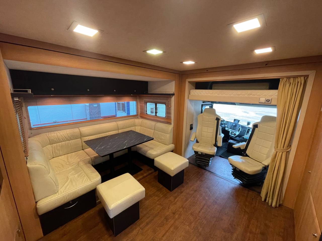 Horsebox NON-HGV Ketterer MERCEDES 2013 Used